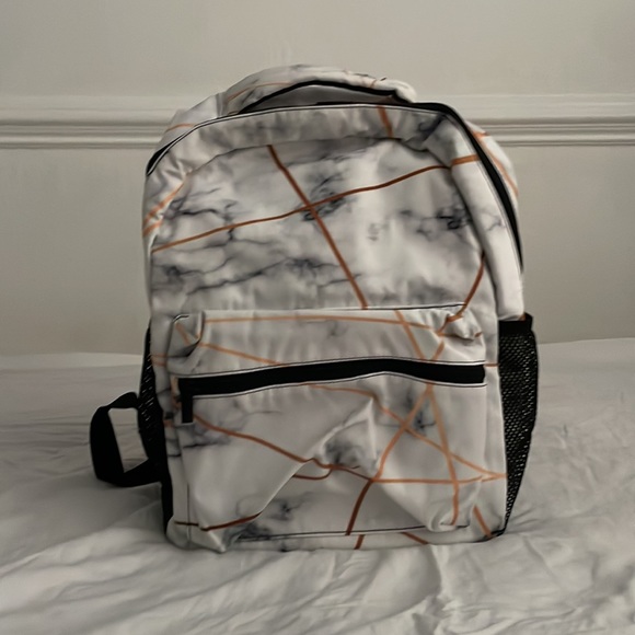 Backpack - Picture 3 of 4